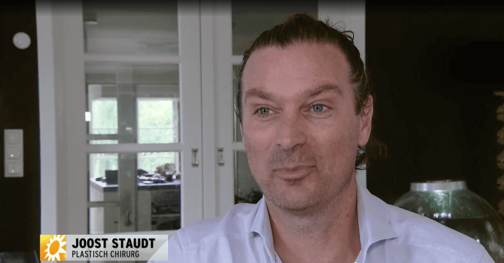 Leeftijdsgrens plastische chirurgie van 18 naar 21?